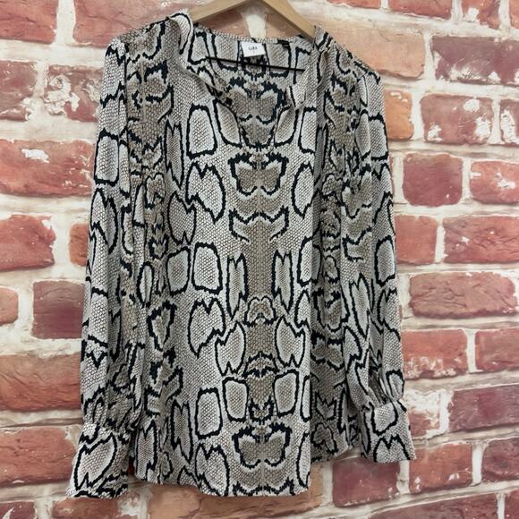 Cabi Serpentine Top Shirt Women's L Multicolor Snakeskin Popover Smocked Sleeves - Picture 2 of 8